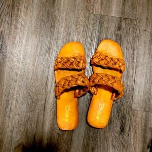 Size 12 woman’s sandal